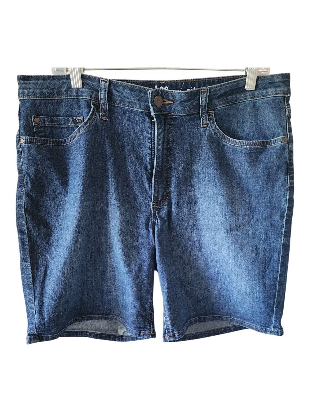 Lee Riders Mid-Rise Womens Bermuda Denim Shorts Blue Size 16 EUC